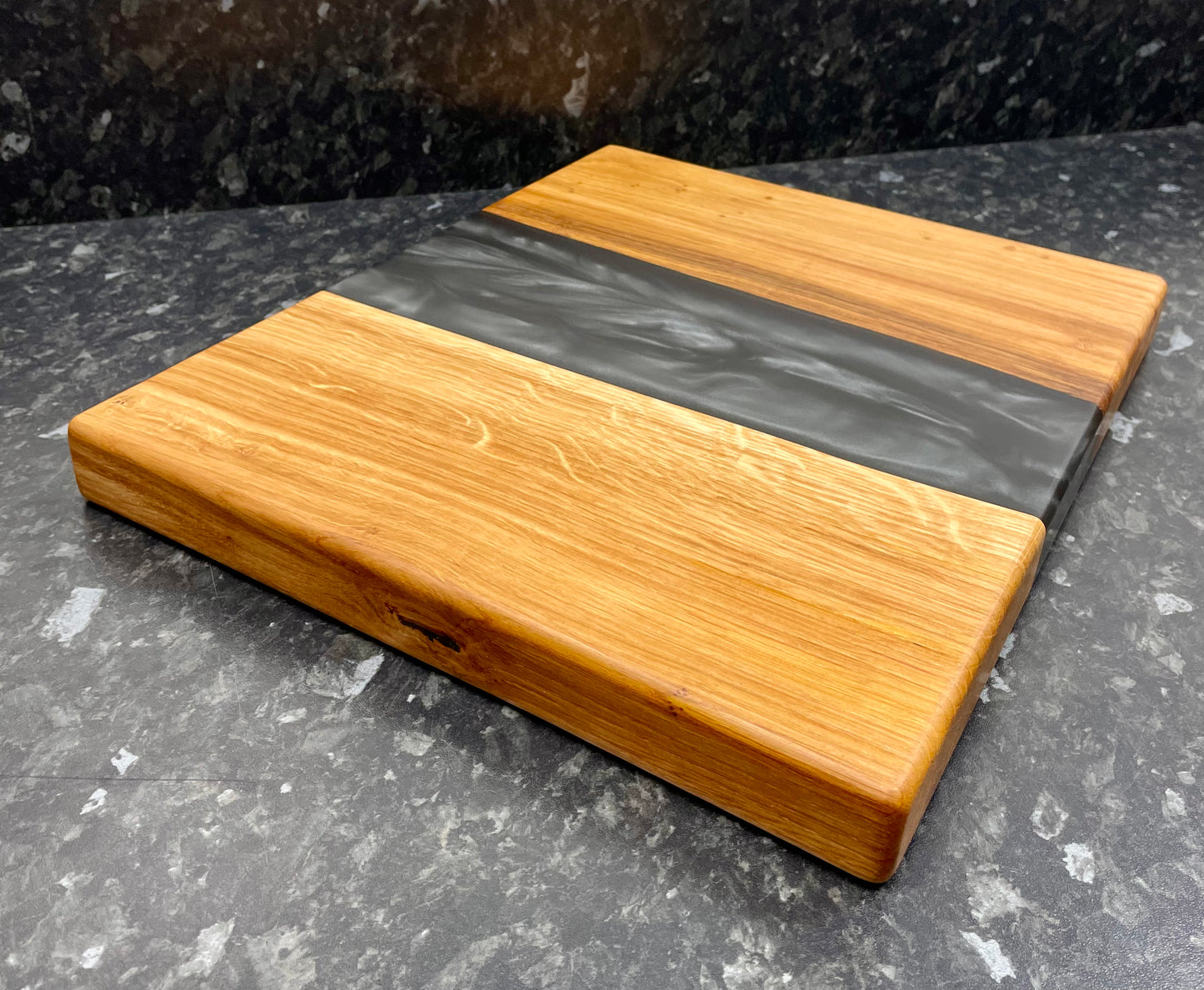 Oak & Black Pearl Resin Serving Board (Str-1258)