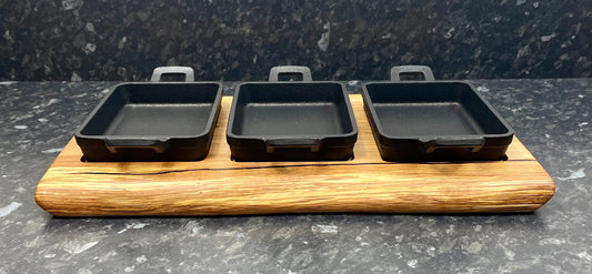 Serving board with 3 cast iron skillets (3Sk-1152)