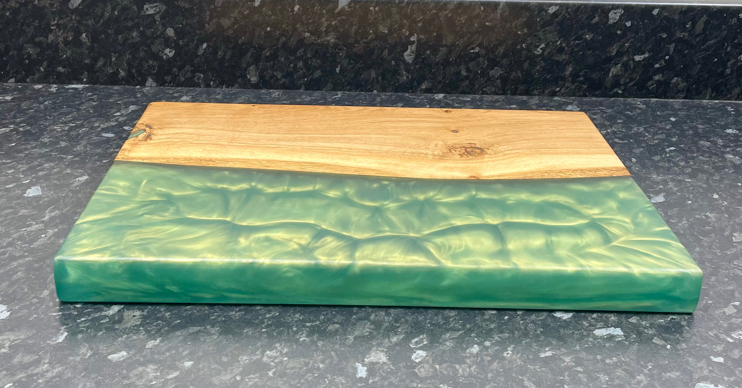 Oak & Green Resin Serving Board (Str-1223)