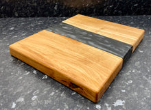 Load image into Gallery viewer, Oak &amp; Black Pearl Resin Serving Board (Str-1257)
