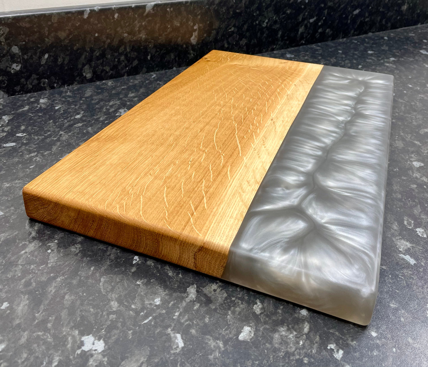 Oak & Silver Grey Resin Serving Board (Str-1259)