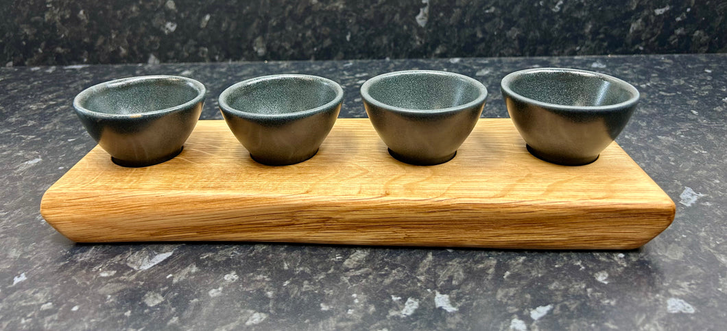 Serving Board with 4 x 7.5cm Carbon dipping bowls (4Cb7-1067)